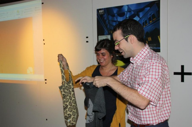 Sílvia Mussoll regoje el kit de Hootsuite Sílvia Mussoll regoje el kit de Hootsuite