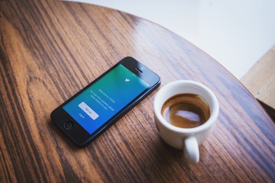 Anuncios de Twitter : Más de 6MM de usuarios únicos a tu alcance.